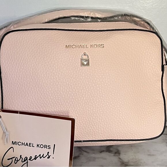 Michael Kors Gorgeous Small Mini Crossbody Bag- Pebbled Light Pink- NWT's - Picture 2 of 3